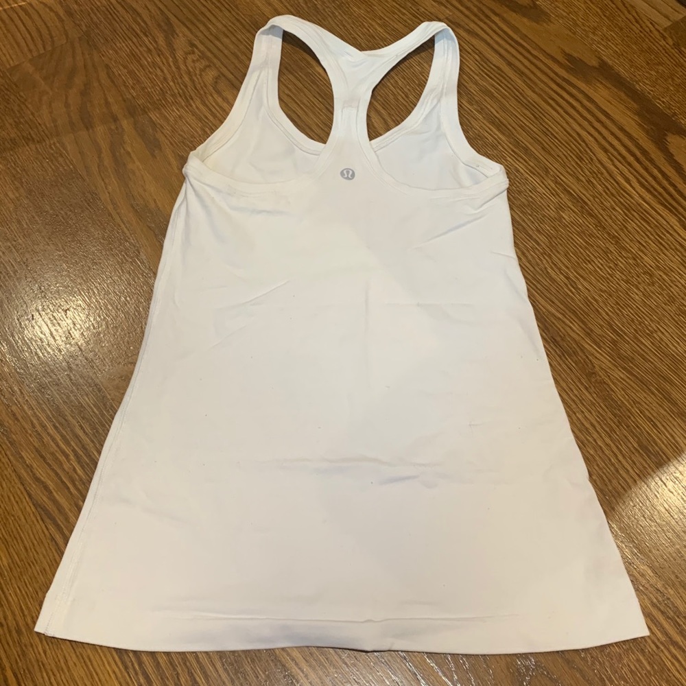 Woman’s lulu lemon workout top
